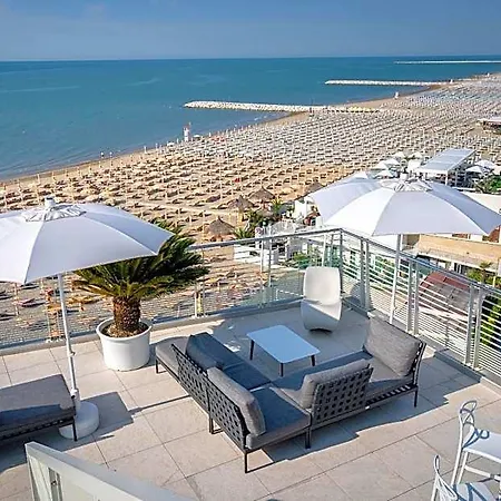 Marco Polo فندق 3*